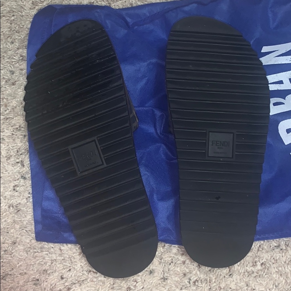 Men’s Fendi slides